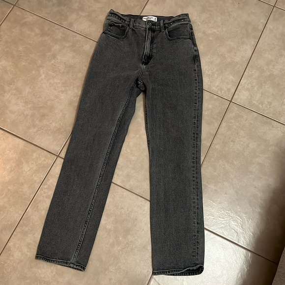 Abercrombie & Fitch Denim - Abercrombie Ankle Straight Jeans size 26 | 2 Long